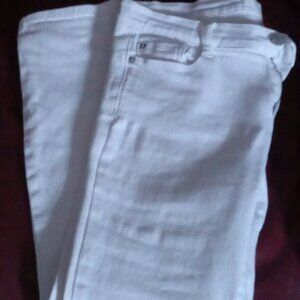 Ladies Joe Fresh slim fit white jeans no issues size 6
